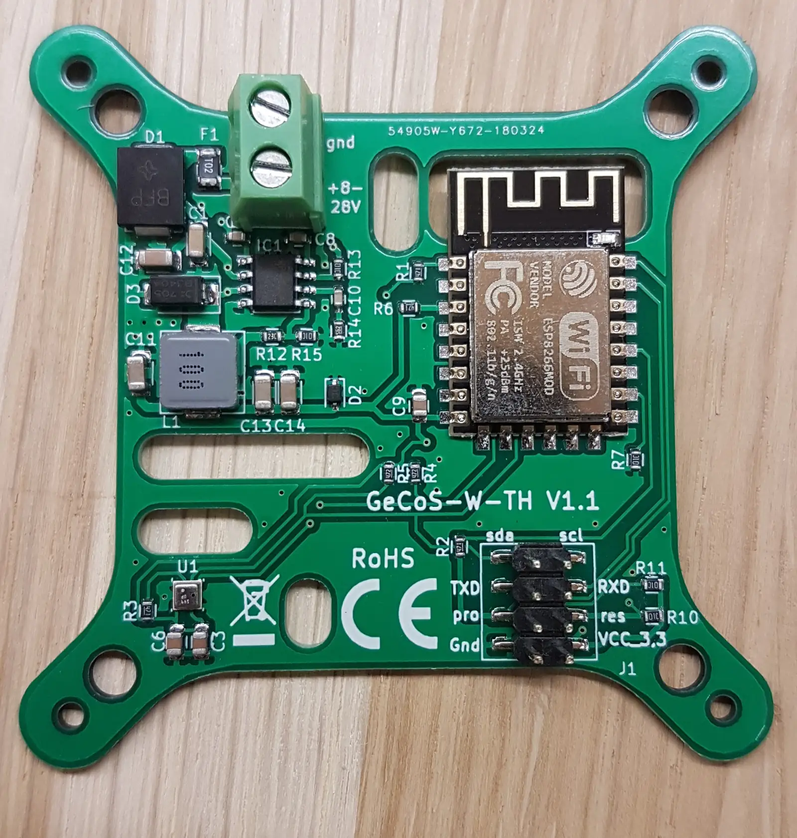 Foto der GeCoS-W-TH Platine V1.1 mit ESP8266-Modul