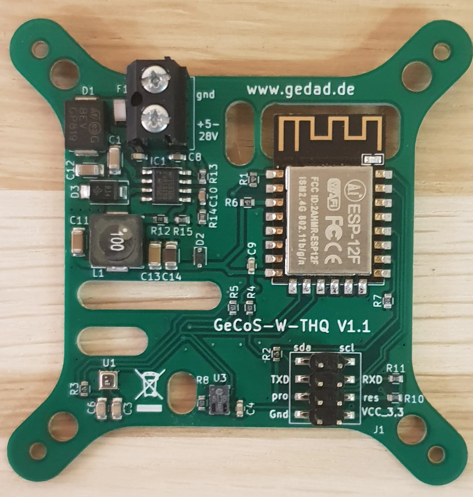 Foto der GeCoS-W-THQ Platine V1.1 mit ESP-12F-Modul
